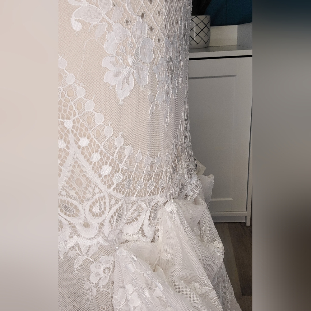 BHLDN Cascading Wedding Dress size 12 - Picture 6 of 14